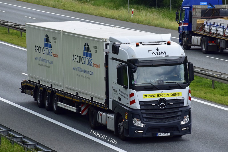 _DSC4476-crop-ABM-Mercedes-Benz Actros MP4.JPG