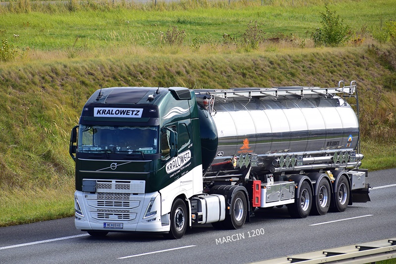 _DSC00011 (2039)-crop-KRALOWETZ-crop-VOLVO FH V.JPG