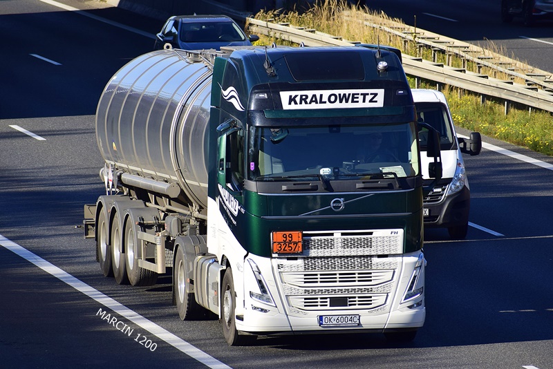 _DSC00011 (2385)-crop-KRALOWETZ-crop-VOLVO FH V.JPG