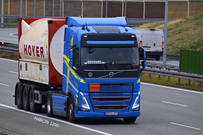 _DSC9986-crop-Zozó Trans-VOLVO FH V.JPG