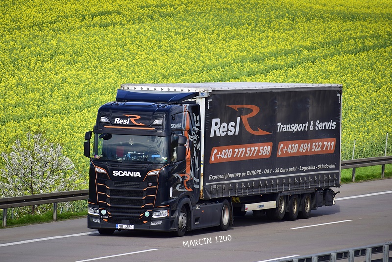 _DSC2333 RESL-crop-RESL-SCANIA S450-KRONE.JPG