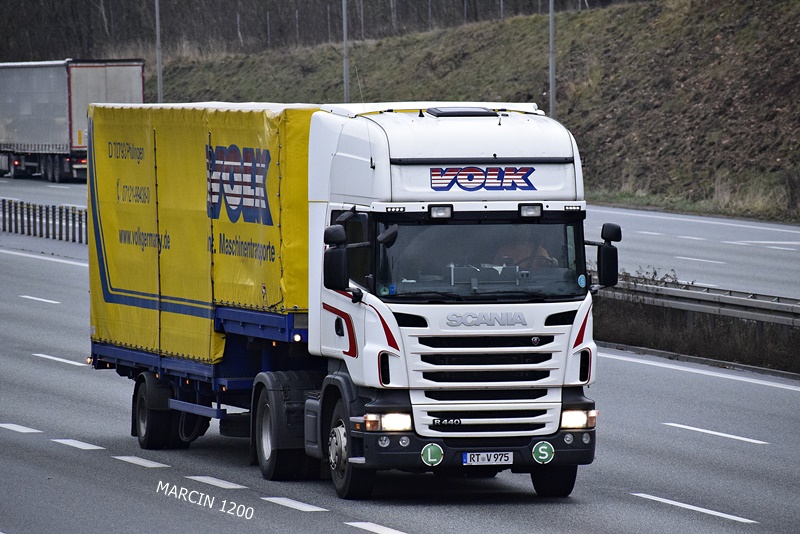 _DSC0133-crop-Volk Internationale Maschinentransporte-SCANIA RII 440.JPG