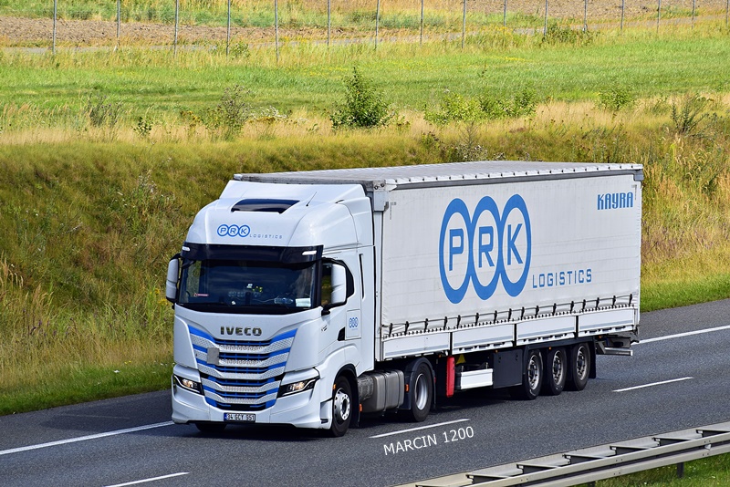 _DSC00011 (1448)-crop-PRK Logistics-IVECO S-WAY.JPG