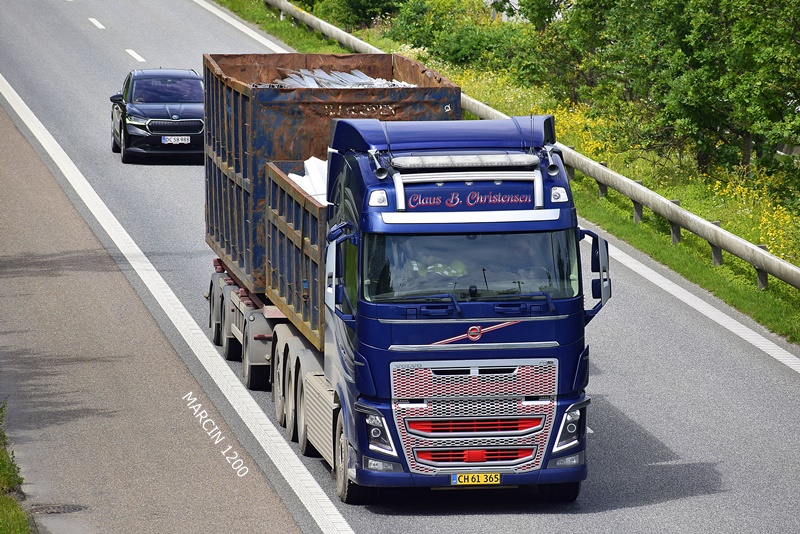 _DSC4602 CLAUS B.CHRISTENSEN-crop-VOLVO FH IV.JPG