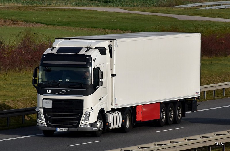 Barczuk_Volvo_FH4_PL.jpg