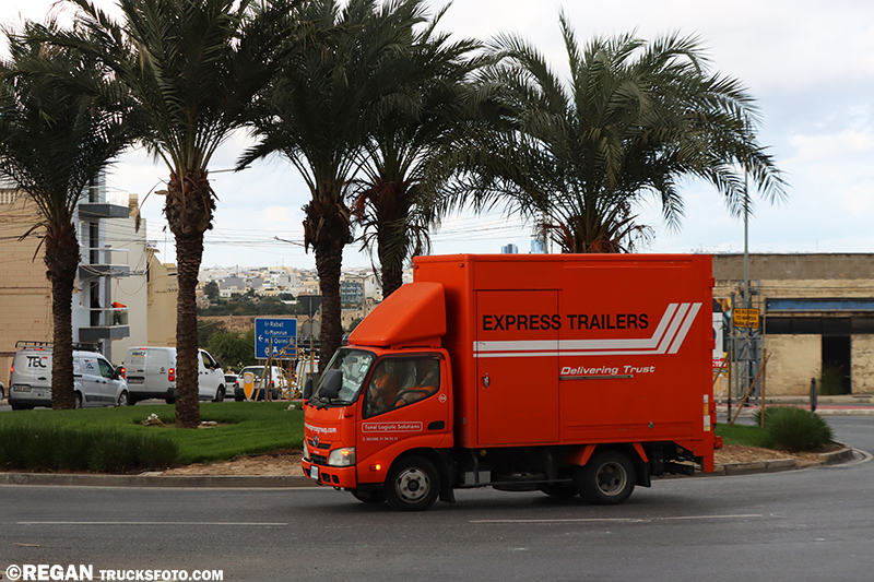 Toyota Dyna - Express Trailers.jpg