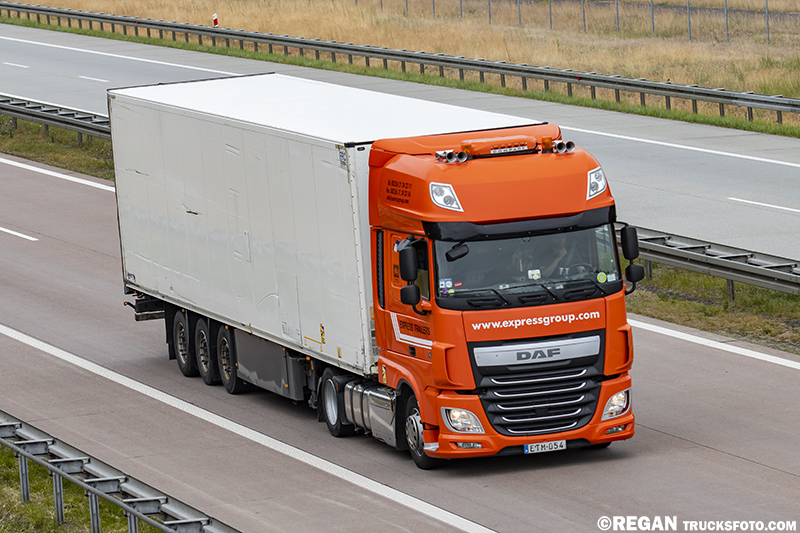 DAF XF - Express Trailers.jpg