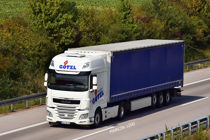 _DSC2589-crop-Spedition Götzl-DAF XF 106.JPG