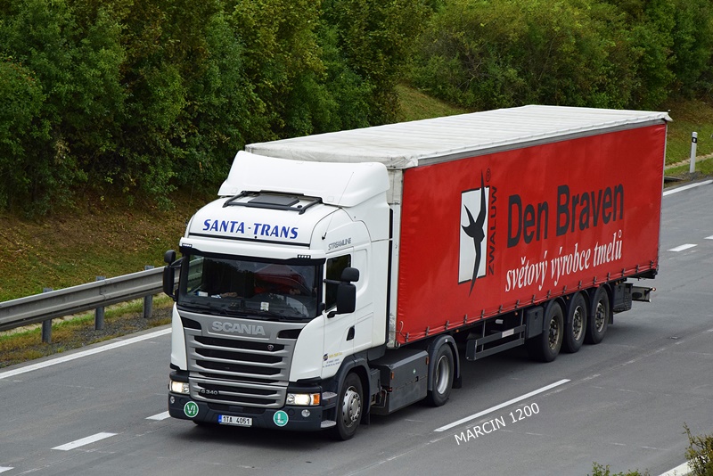 _DSC8375-crop-Santa-trans-SCANIA G340.JPG