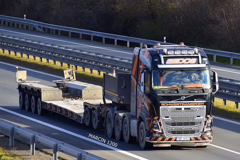 _DSC0423 SEDOS-crop-SCHWERTRANSPORT-VOLVO FH IV 750KM.JPG