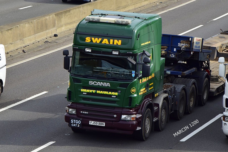 _DSC5070-crop-SWAIN-SCANIA R620 V8.JPG