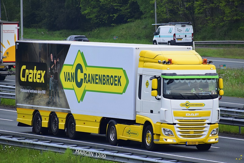 _DSC3651-crop-Van Cranenbroek-DAF XF 106.JPG