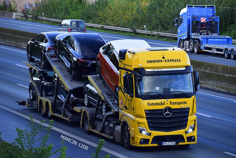 _DSC7669 SIBIRIEN DUMMEYER-crop-Mercedes-Benz Actros MP5.JPG