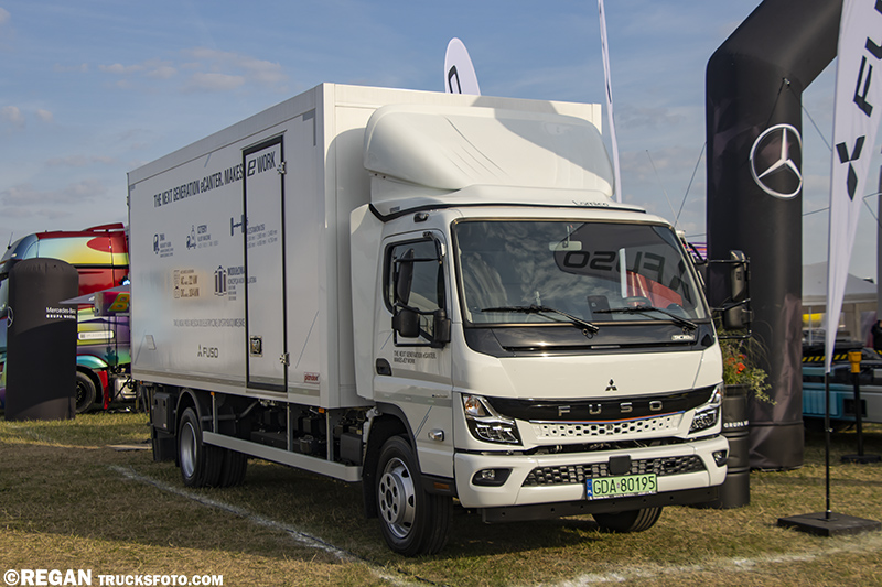 Mitsubishi-Fuso eCanter.jpg