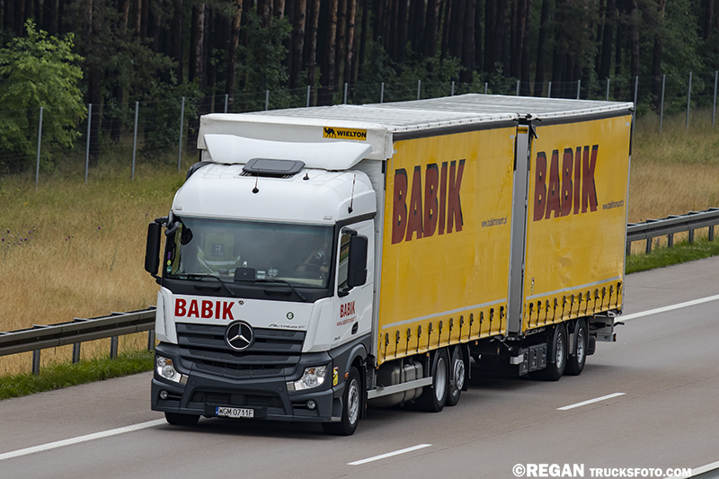 Mercedes-Benz Actros F - Babik.jpg