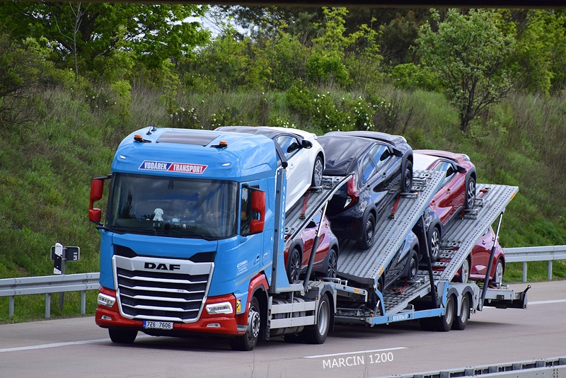 _DSC2729 Vodarek Transport-crop-DAF XF.JPG