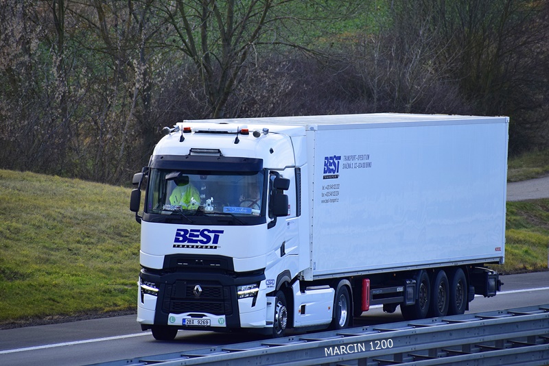 _DSC0290 BEST-crop-RENAULT RANGE -T EVO.JPG