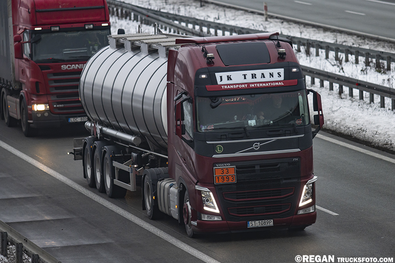 Volvo FH4 - JK Trans.jpg