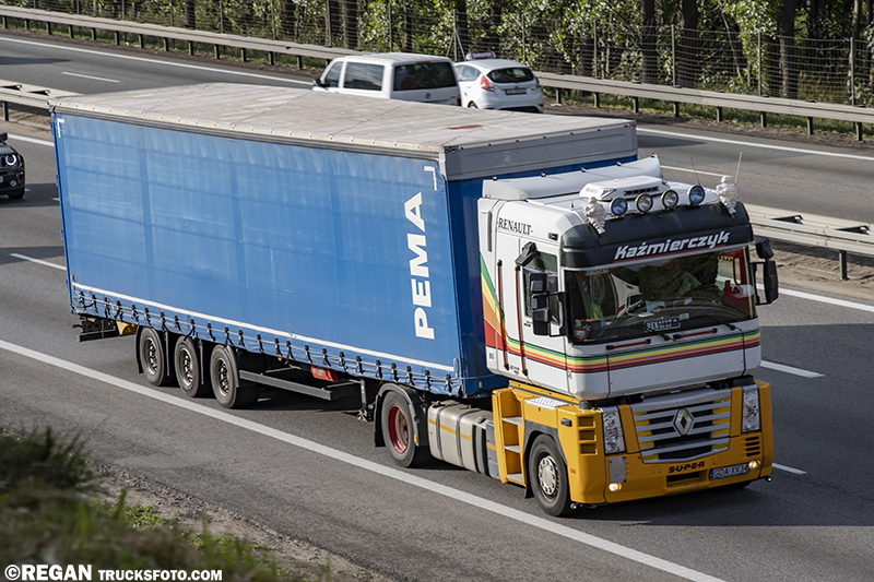 Renault Magnum - Kaźmierczyk.jpg