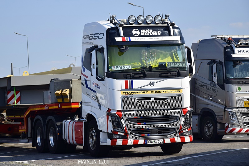 _DSC00011 (1195)-crop-Auto-Matunin-VOVLO FH16 650.JPG