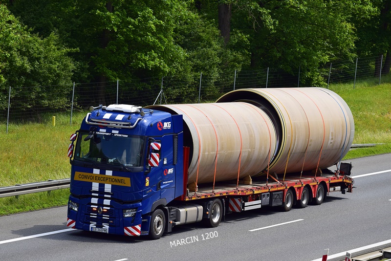 _DSC00011 (879)-crop-Renault Range T Evo - JKG Transport.JPG