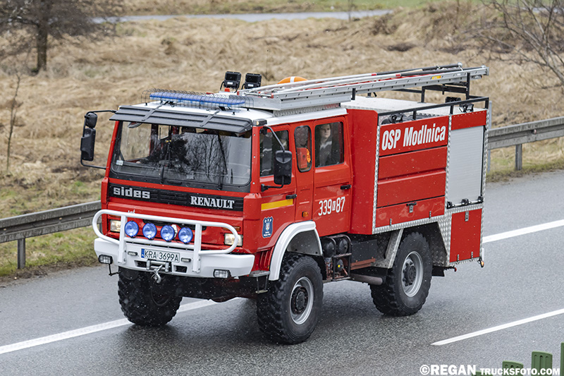 Renault Midiliner Sides 4x4 - OSP Modlnica.jpg