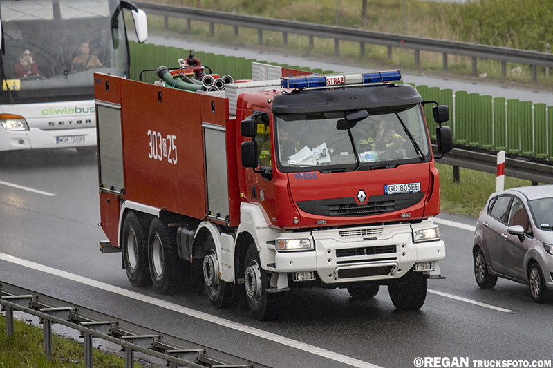 Renault Kerax ISS Wawrzaszek - JRG 3 Gdańsk.jpg