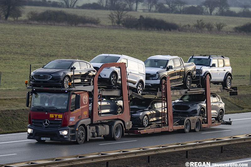 Mercedes-Benz Actros  STS.jpg