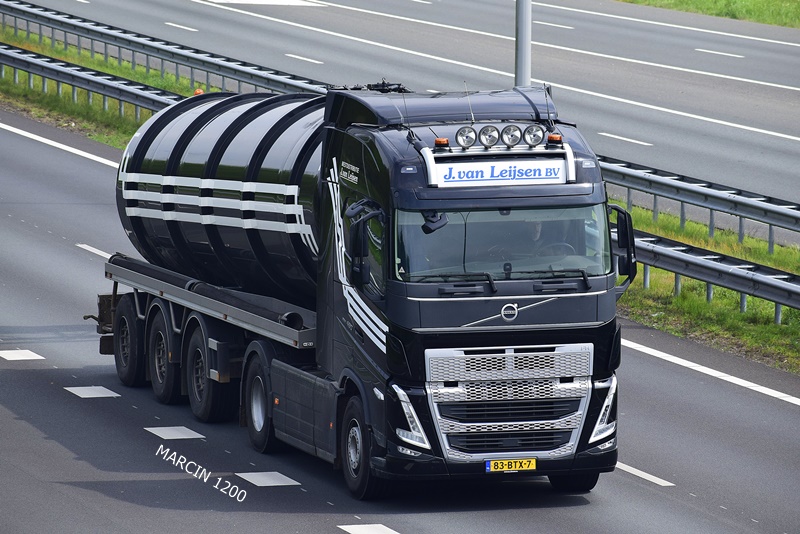 _DSC3027 J.VAN LEIJSEN BV-crop-VOLVO FH V.JPG
