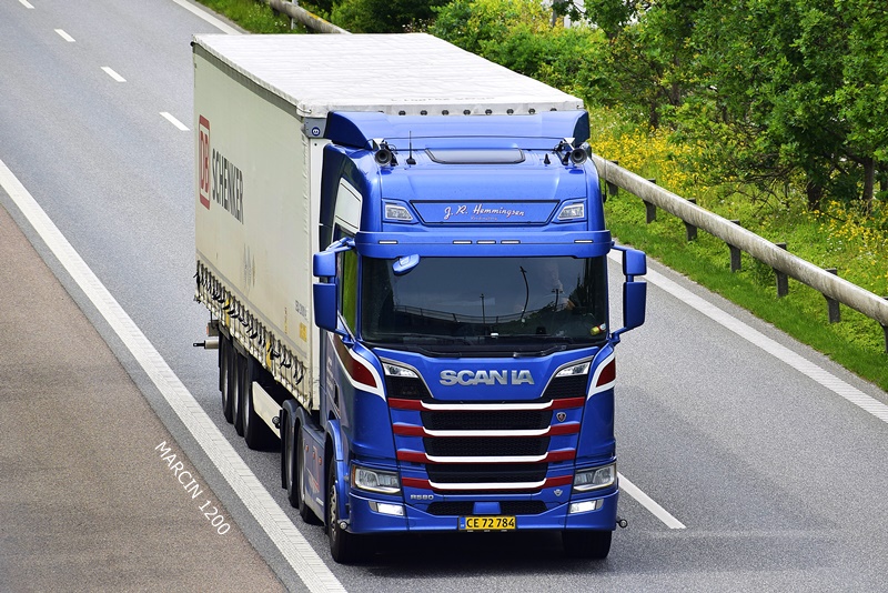 _DSC4750 J.R.HEMMINGSEN-crop-SCANIA R580 V8.JPG