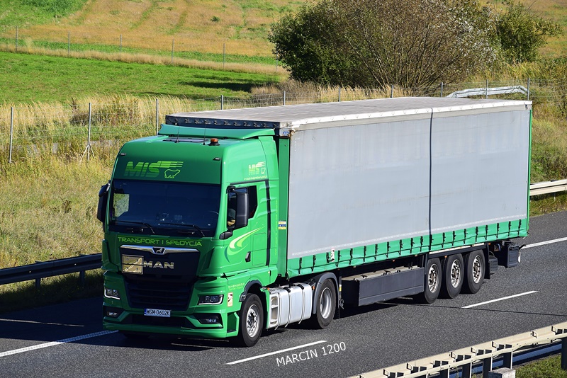 _DSC00011 (2237)-crop-MIŚ TRANSPORT-MAN TGX II.JPG