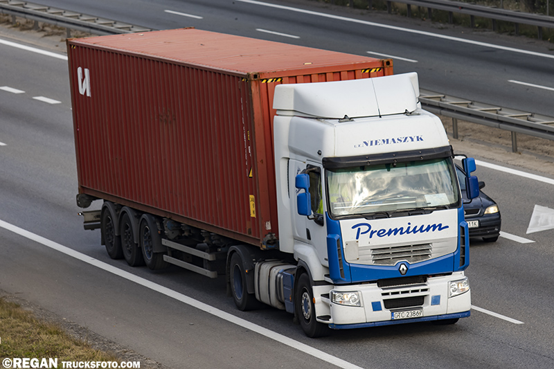 Renault Premium - Niemaszyk.jpg