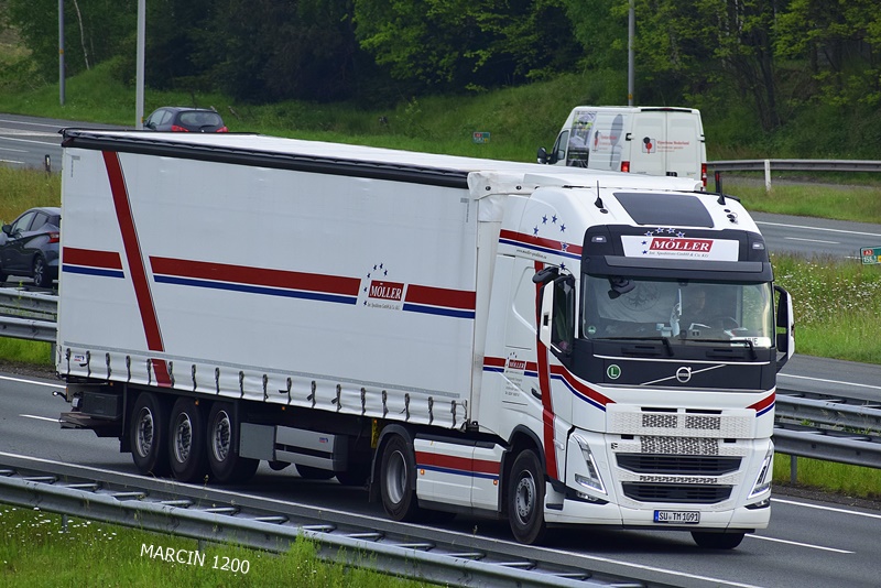 _DSC3889-crop-Möller-VOLVO FH V.JPG