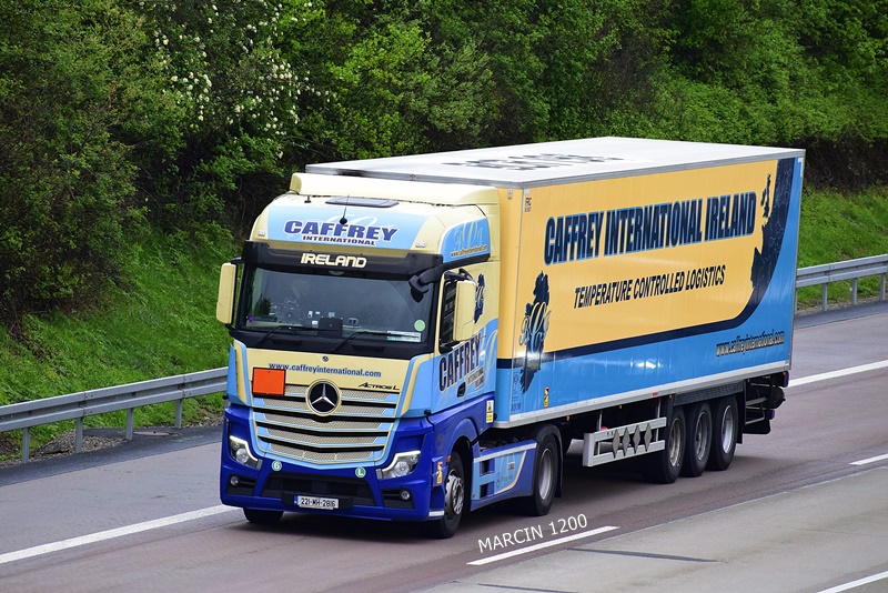 _DSC1062 CAFFREY-crop-Mercedes-Benz ActrosL MP5.JPG