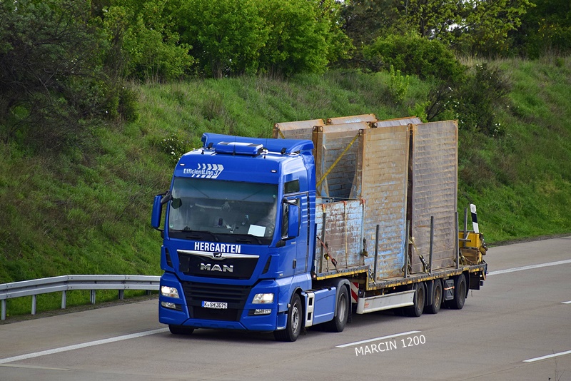 _DSC1833 HERGARTEN-crop-MAN TGX.JPG