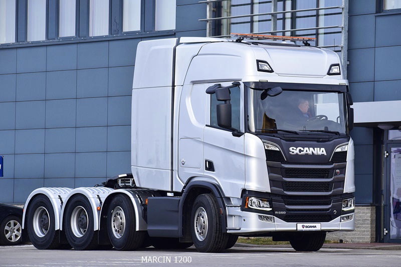_DSC9620-crop-Trans-Service-SCANIA R660 V8.JPG
