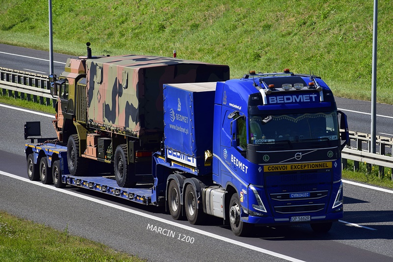 _DSC6454-crop-BEDMET-VOLVO FH V.JPG