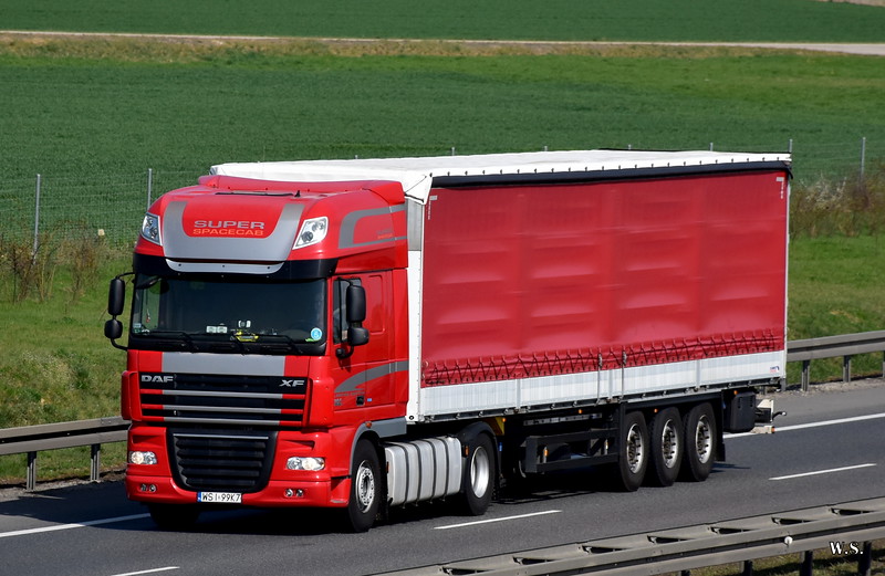 DAF_XF_105_PL_1.jpg