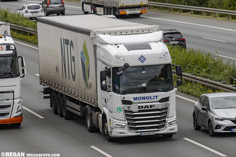 DAF XF - Monolit.jpg
