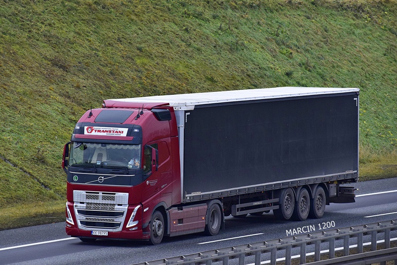 _DSC8755-crop-Transtaxi -VOLVO FH V.JPG