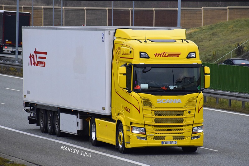_DSC9987-crop-MTI-SCANIA R450 NG.JPG