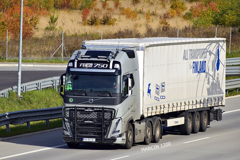 _DSC8852-crop-VOLVO FH16 750KM.JPG