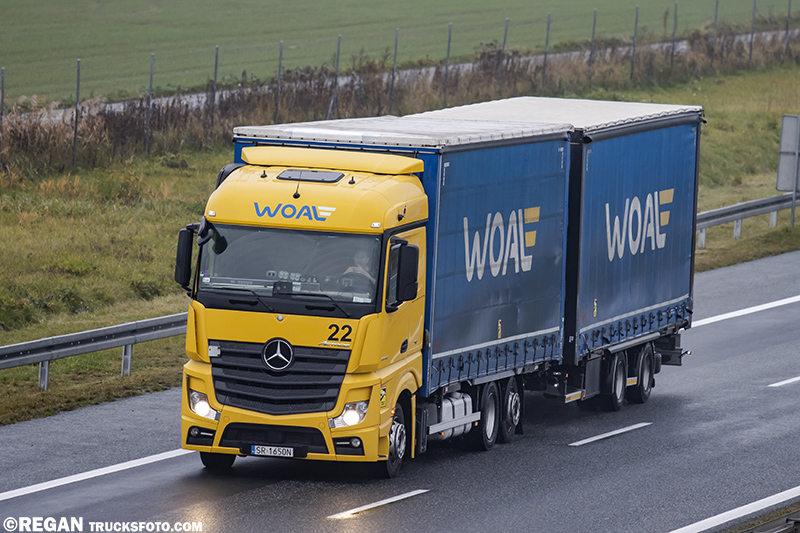 Mercedes-Benz Actros - Woal.jpg