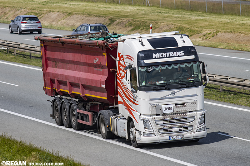 Volvo FH4 - Michtrans.jpg