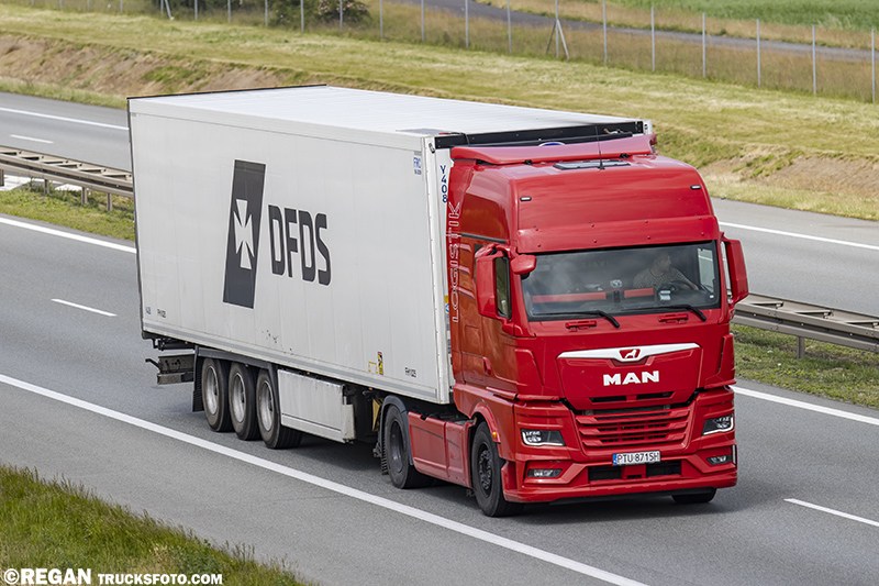 MAN TGX - DFDS.jpg