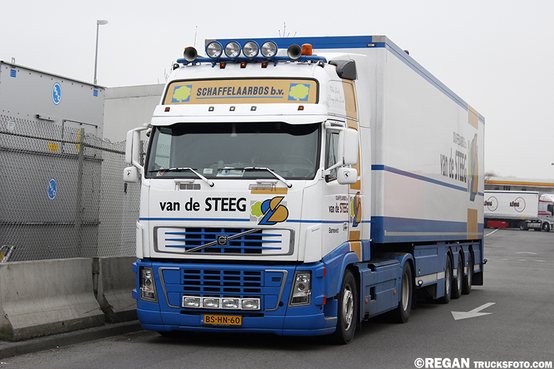 Volvo FH2 - van de Steeg Schaffelaarbros.jpg