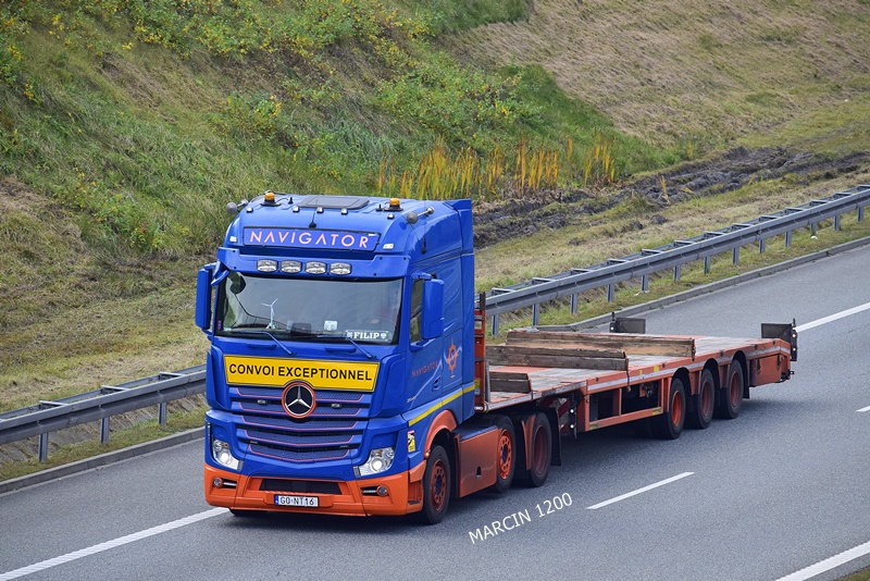 _DSC00011 (2667)-crop-Mercedes-Benz Actros MP4 - Navigator.JPG