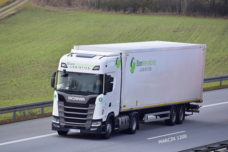 _DSC9573 SLAM INTERNATIONAL-crop-SCANIA S450.JPG