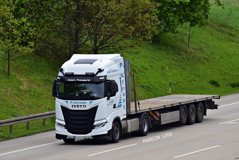 _DSC1318 KYNAST-crop-IVECO S-WAY.JPG