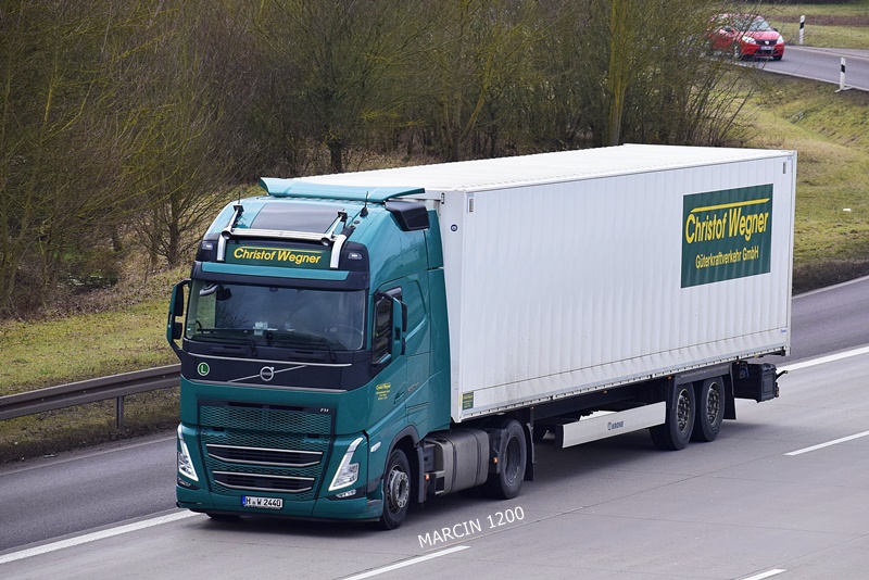 _DSC1355 CHRISTOF WEGNER-crop-VOLVO FH V.JPG